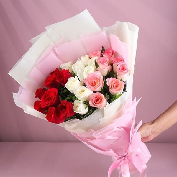 8 Red White n Pink Rose Elegance