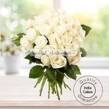 12 WHITE ROSES BUNCH