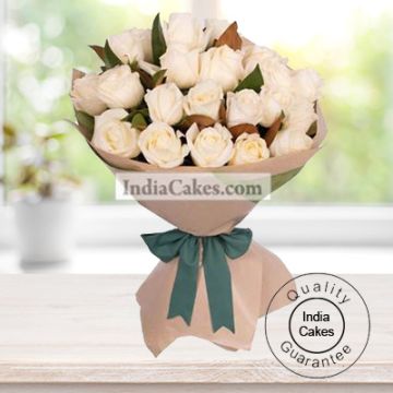 18 WHITE ROSES BUNCH