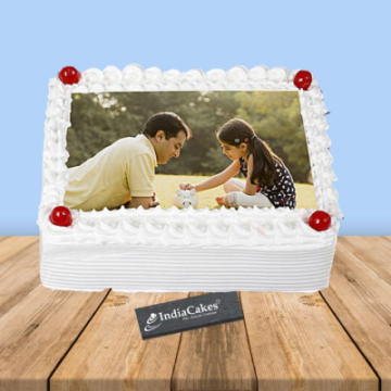 1 Kg Pineapple Photo Cake