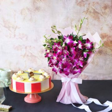 Butterscotch Swirl Cake with Bunch of 6 Purple Orchids Half Kg