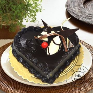 Eggless Chocolate Truffle Cake 1 Kg Heart Shape