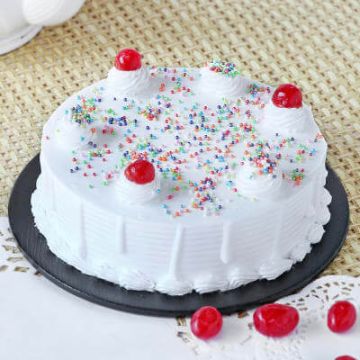 Classic Vanilla Cake Half Kg