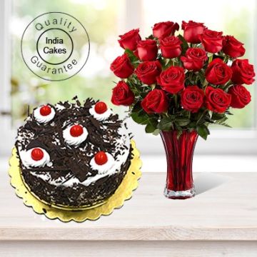 1 Kg Black Forest Cake with 6 Red Roses Bunch