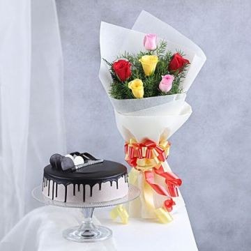 Cute Rose Bouquet with Half Kg Chocolate Cream Cake Combo