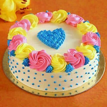 Heart n Roses Designer Chocolate Cake Half Kg Heart n Roses Designer Chocolate Cake Half Kg