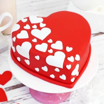 Hearts Bounty Valentine Fondant Cake 1 Kg