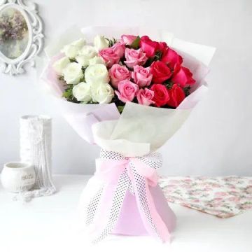 Lavishness 25 Roses Bouquet