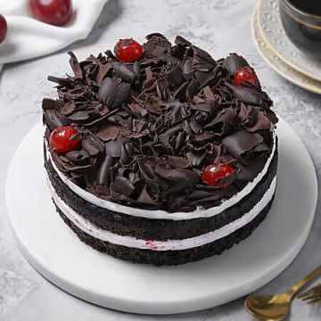 New Year Special Black Forest Cake Half Kg