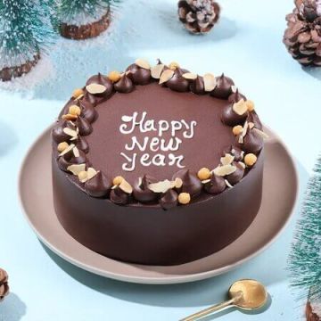 Nutty Choco New Year Cake Half Kg