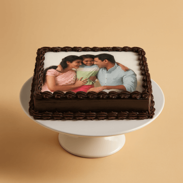 Eggless Perfect Family Photo Cake
