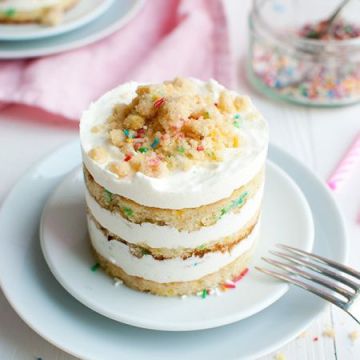 Relish Pineapple Mini Cake