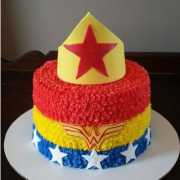 Wonder Woman Cake 1 Kg