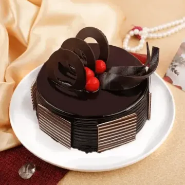 Eggless Fantasy Chocolate Truffle Cake Half Kg