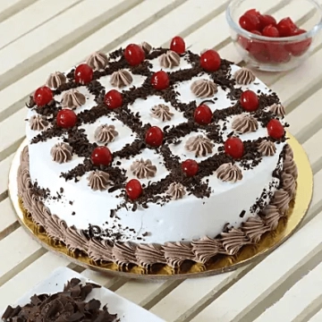 Eggless Zig Zag Black Forest Cake Half Kg