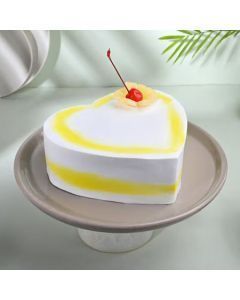 Eggless Heartthrob Pineapple Cake Half Kg