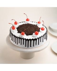 Eggless Swirls Black Forest Cake Half Kg