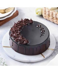 Tantalizing Chocolate Truffle Cake Half Kg