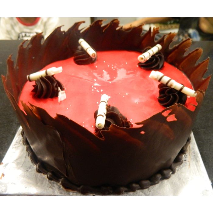 Half Kg Choco Strawberry Mousse Cake Pune Half Kg Choco Strawberry Mousse Cake Pune
