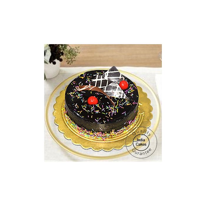 Eggless Chocolate Truffle Five Star Quality Cake 1 Kg Eggless Chocolate Truffle Five Star Quality Cake 1 Kg