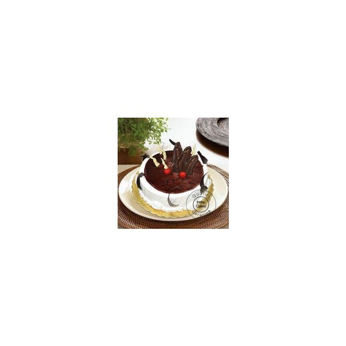 Half Kg Black Current Cake