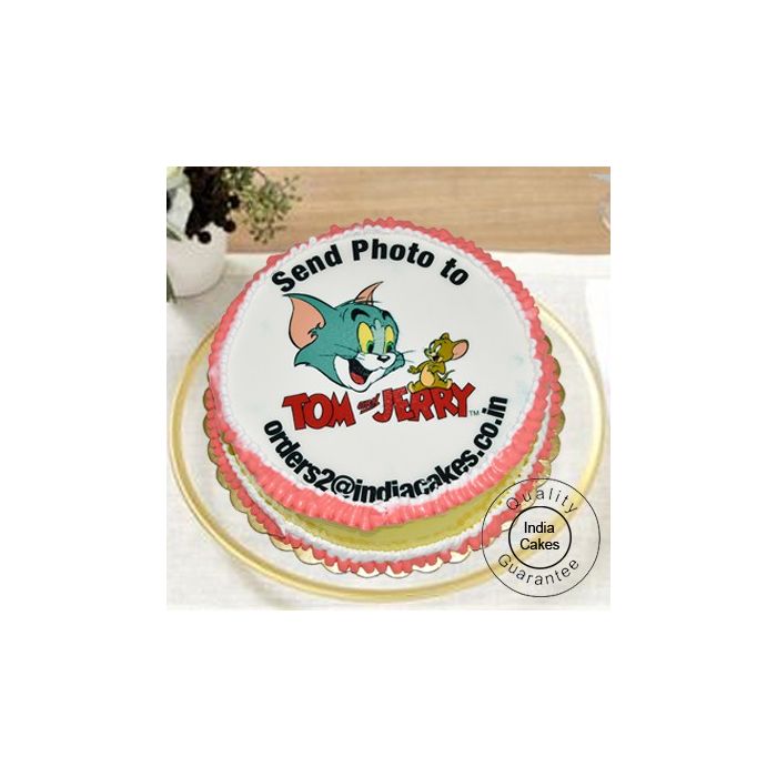 1 Kg Eggless Pineapple Photo Cake with 12 Pink Roses Bunch 1 Kg Eggless Pineapple Photo Cake with 12 Pink Roses Bunch