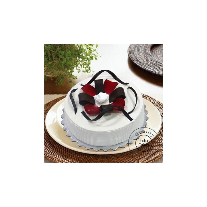 Eggless Vanilla Cake 1 Kg Eggless Vanilla Cake 1 Kg