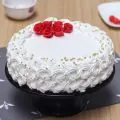 Eggless Elegant Cream Cake with Roses Half Kg thumbnail