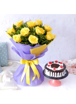 Black Forest Cake Half Kg with 6 Yellow Roses Bunch Black Forest Cake Half Kg with 6 Yellow Roses Bunch