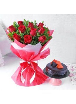 Chocolate Truffle Cake Half Kg with 6 Red Roses Bunch Chocolate Truffle Cake Half Kg with 6 Red Roses Bunch