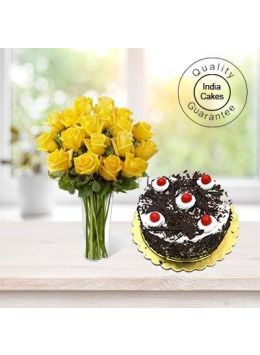 BLACK FOREST CAKE 1 KG WITH 6 YELLOW ROSES BUNCH BLACK FOREST CAKE 1 KG WITH 6 YELLOW ROSES BUNCH
