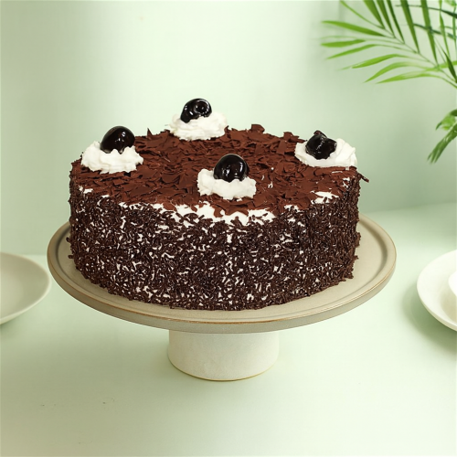 Deific Black Forest Treat Cake Half Kg