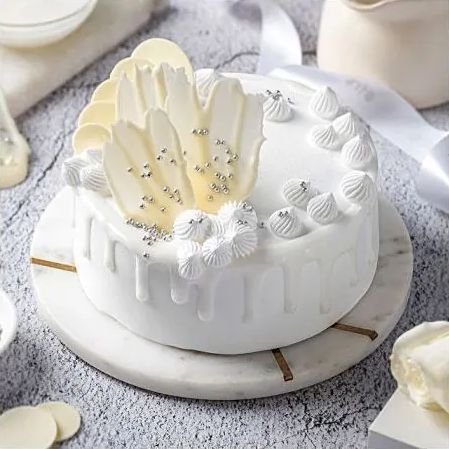 Eggless Delightful White Forest Half Kg