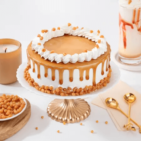 Dripy Caramel Crunch Cake Half Kg