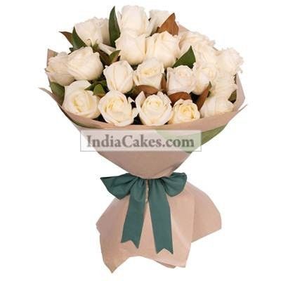 18 White Roses Bunch