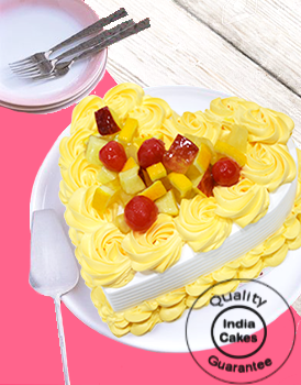 Floral Mix Fruit Heart Shaped Cake Half Kg