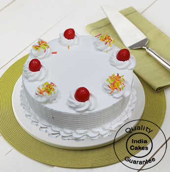 Fresh Rich Vanilla Cake Half Kg
