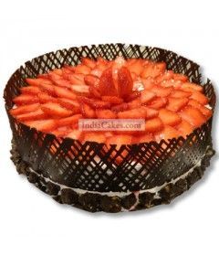 Half Kg Fresh Strawberry Cake - offer