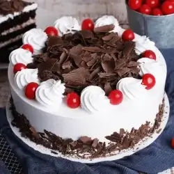 Delicious Black Forest Cake Half Kgs